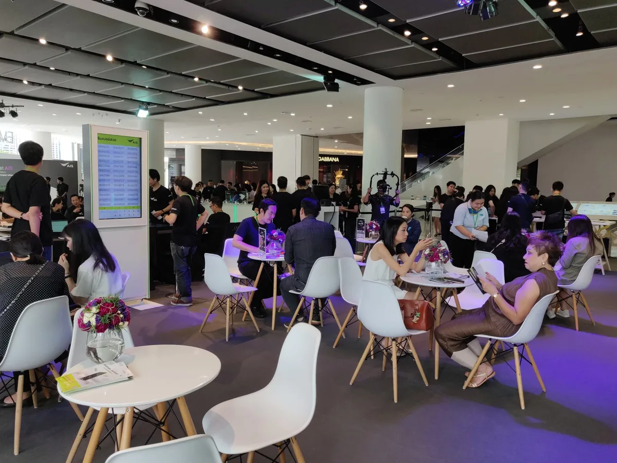 AIS Grand Opening iPhone XS ภาพที่ 13