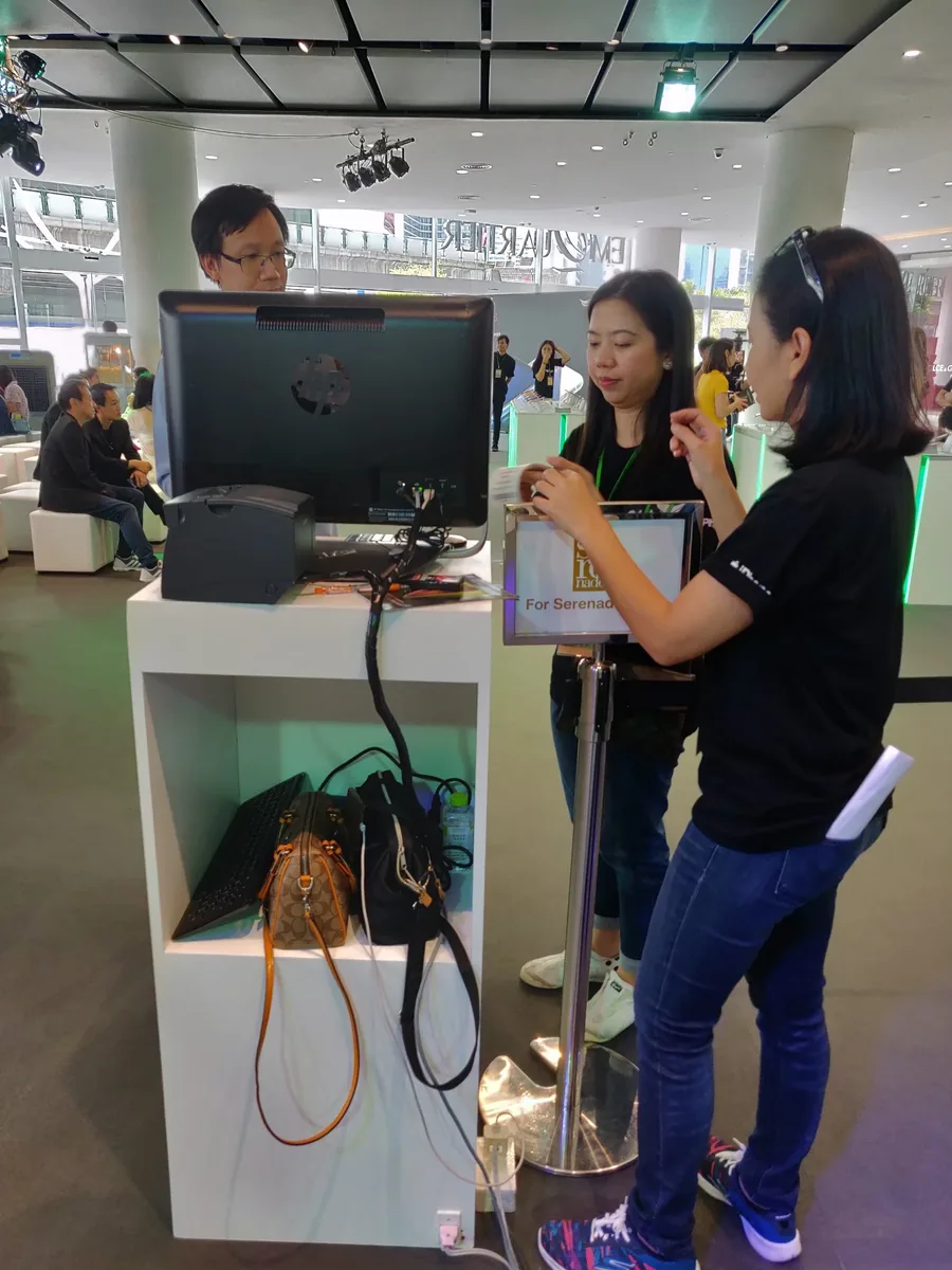 AIS Grand Opening iPhone XS ภาพที่ 14