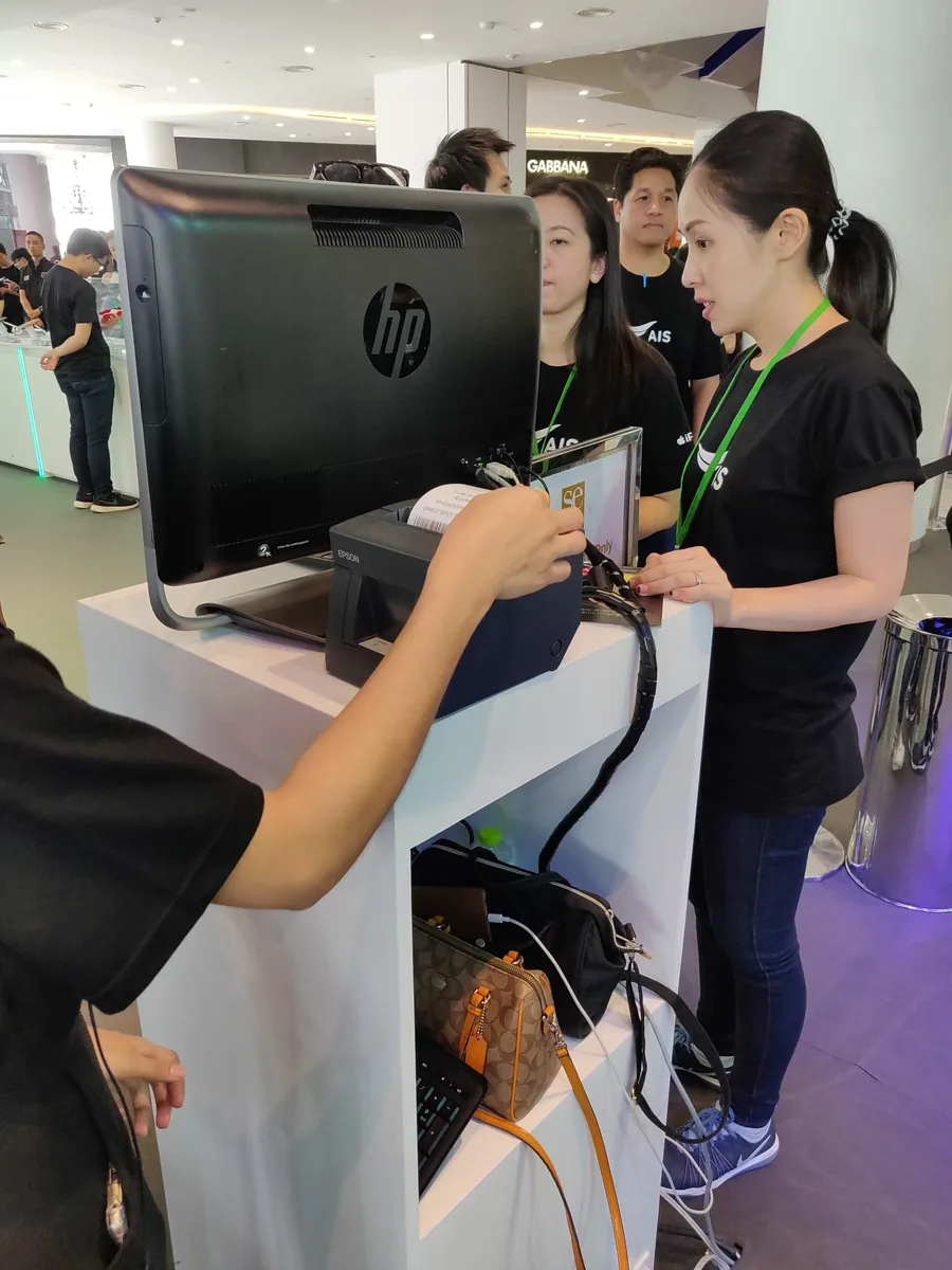 AIS Grand Opening iPhone XS ภาพที่ 15