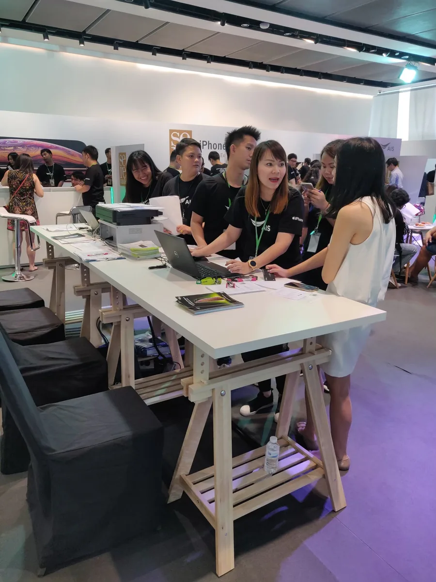 AIS Grand Opening iPhone XS ภาพที่ 17