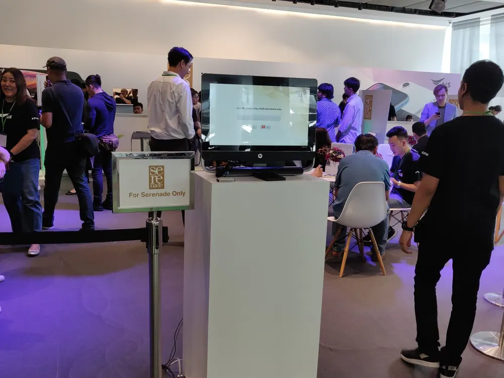 AIS Grand Opening iPhone XS